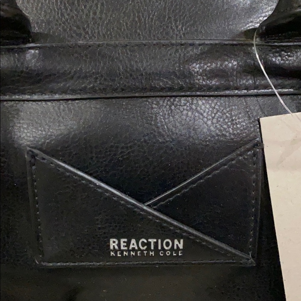 💕 Kenneth Cole reaction gorgeous vegan backpack💕 - Picture 5 of 14